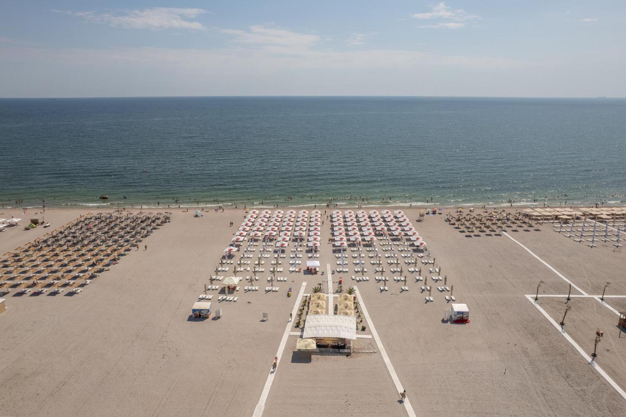 Hotel Comandor Mamaia Kültér fotó