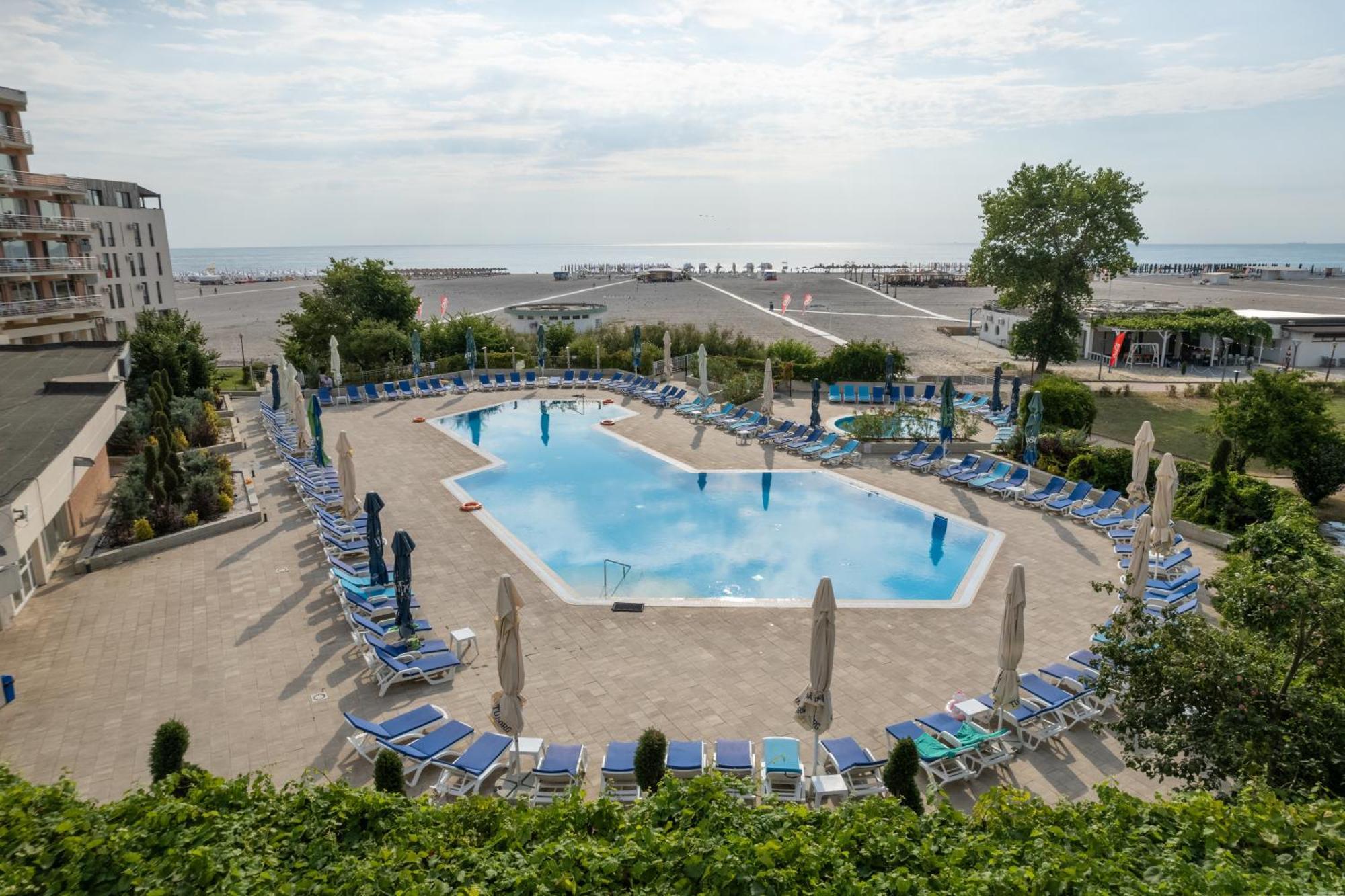 Hotel Comandor Mamaia Kültér fotó